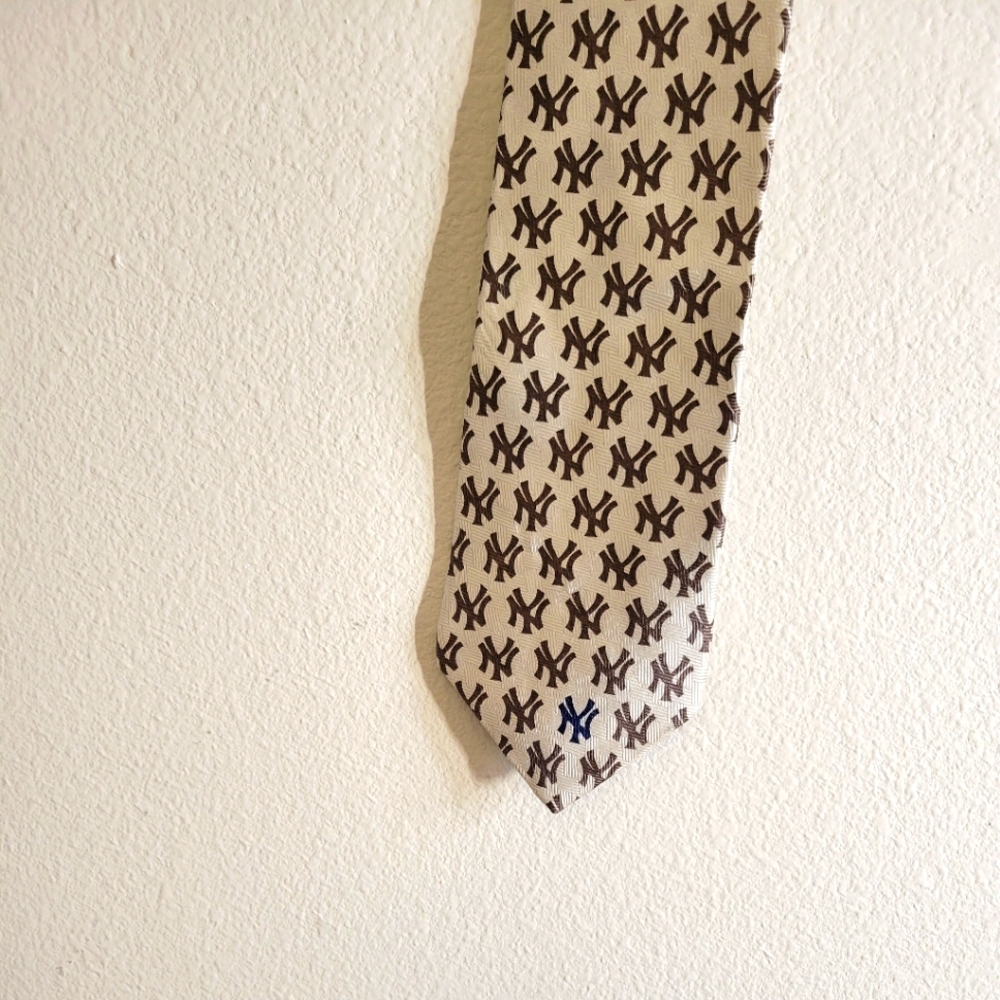 RM Sport New York Yankees Silk Tie pre-owned Official Logo - Picture 5 of 8